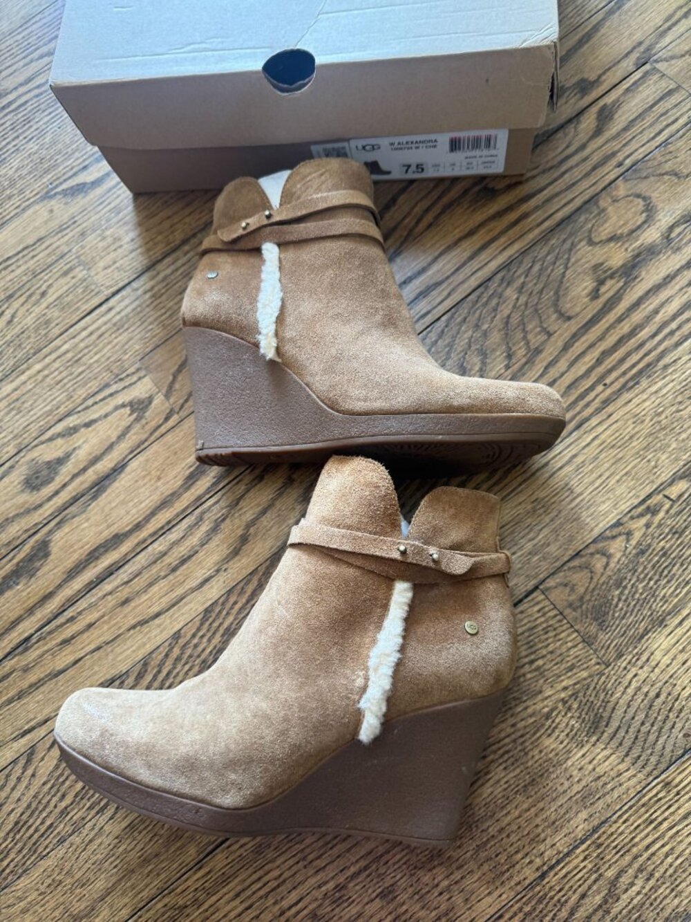 UGG Alexandra Wedge Ankle Boots Booties Suede Chestnut Size 7.5